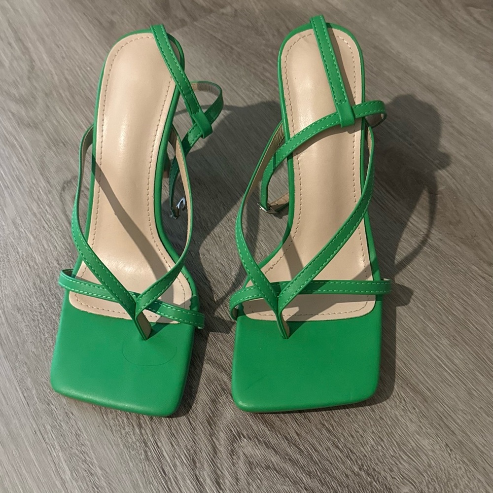 Elegant Green Strappy Sandals